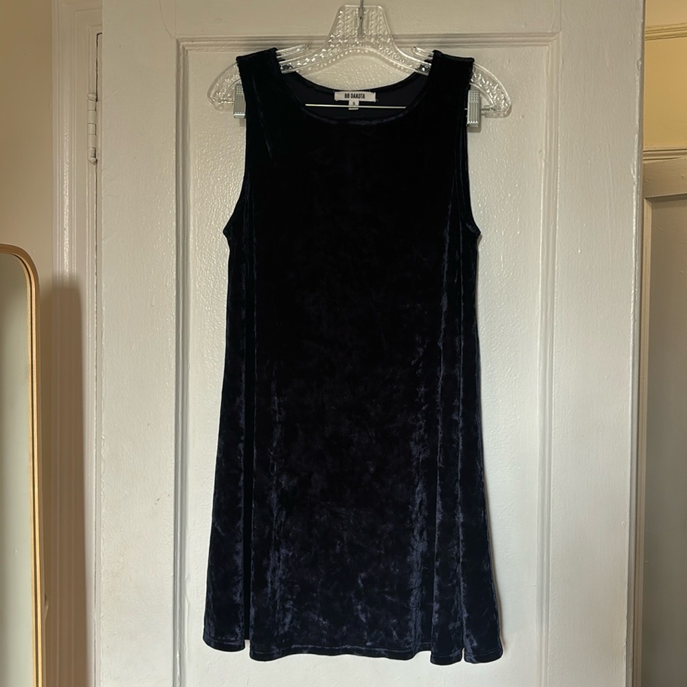 midnight blue crushed velvet shift dress